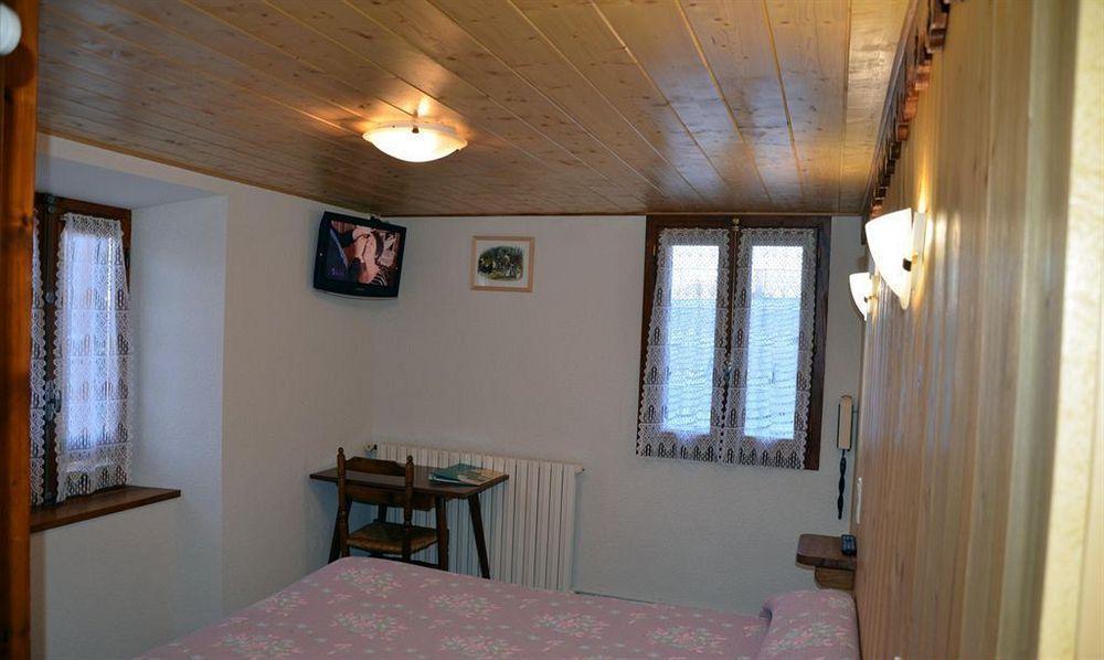 Logis Hotel Restaurant L'Ancienne Auberge Bolquere Pyrenees 2000 Dış mekan fotoğraf